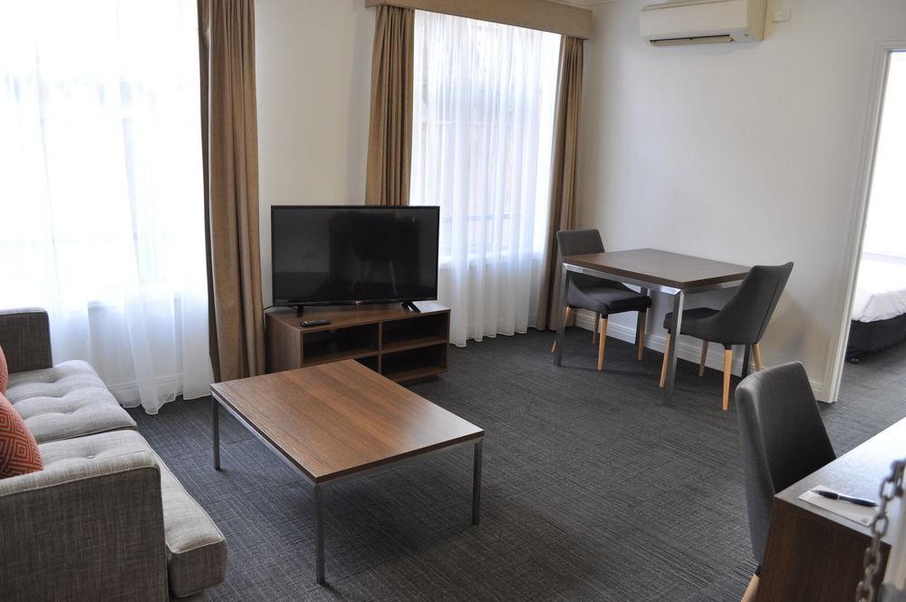 Aparthotel Quest Dandenong Extérieur photo