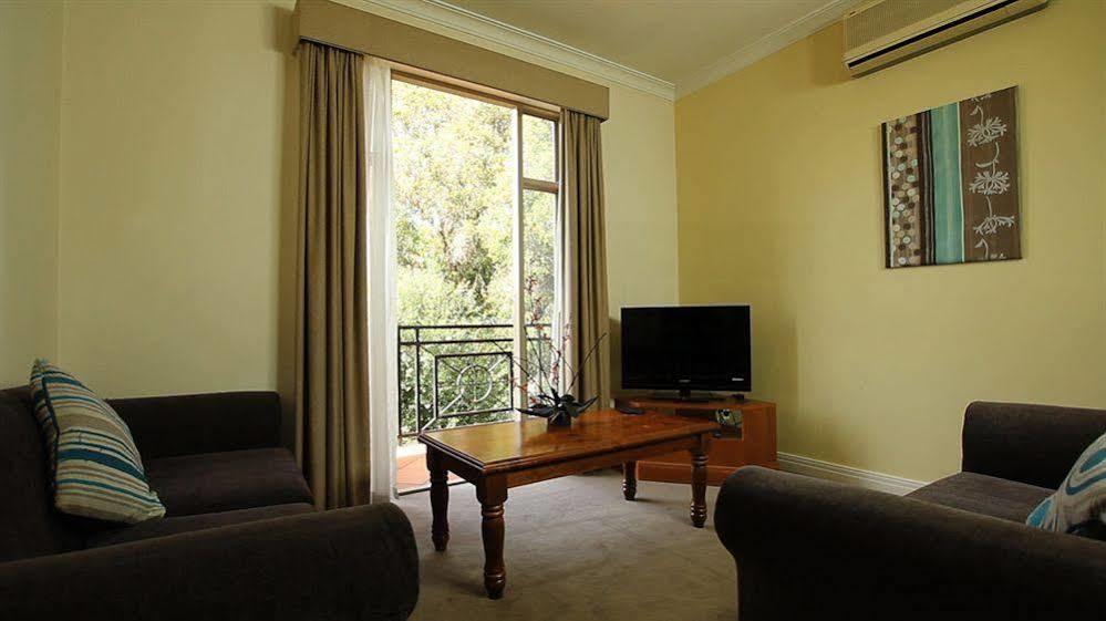 Aparthotel Quest Dandenong Extérieur photo