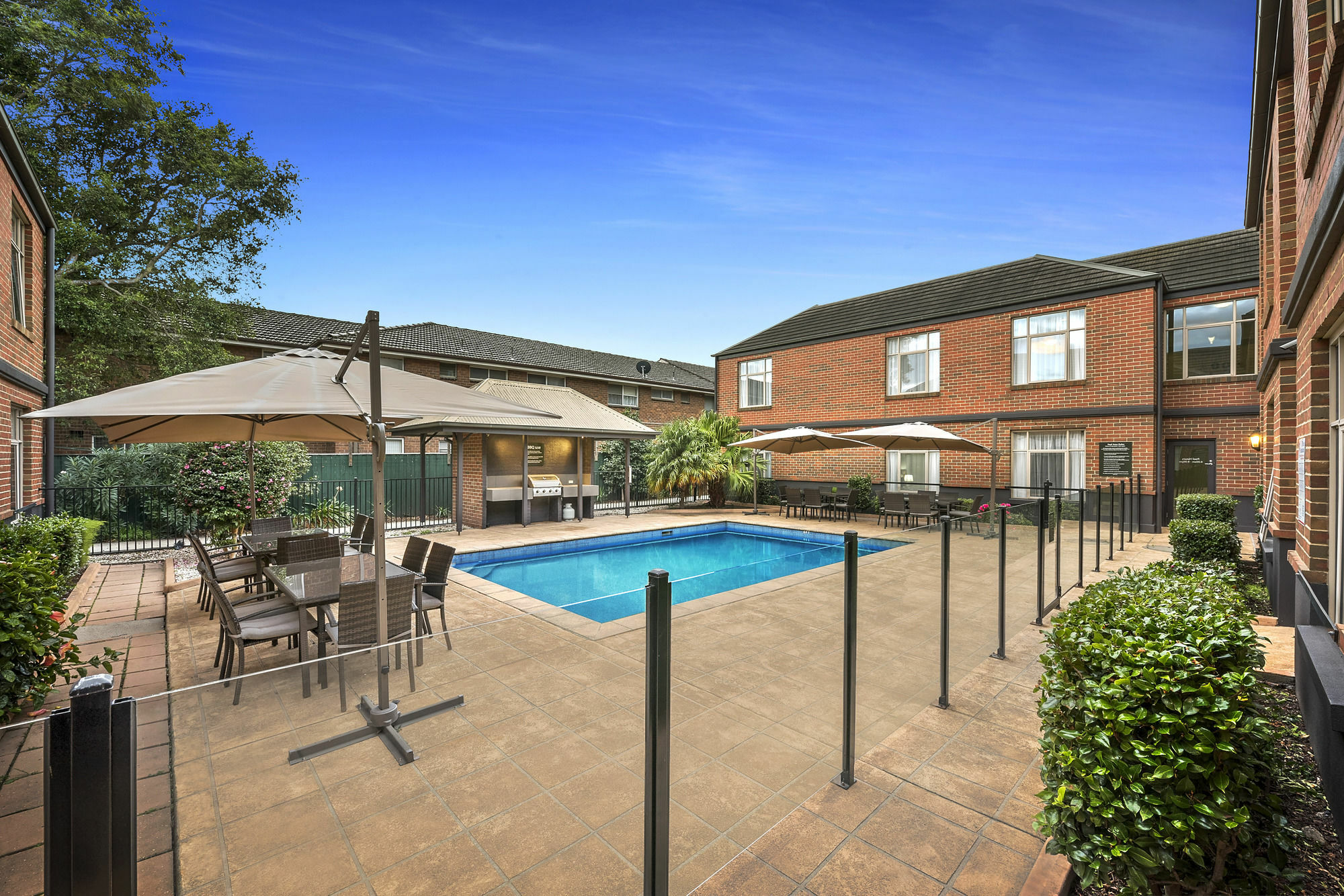 Aparthotel Quest Dandenong Extérieur photo